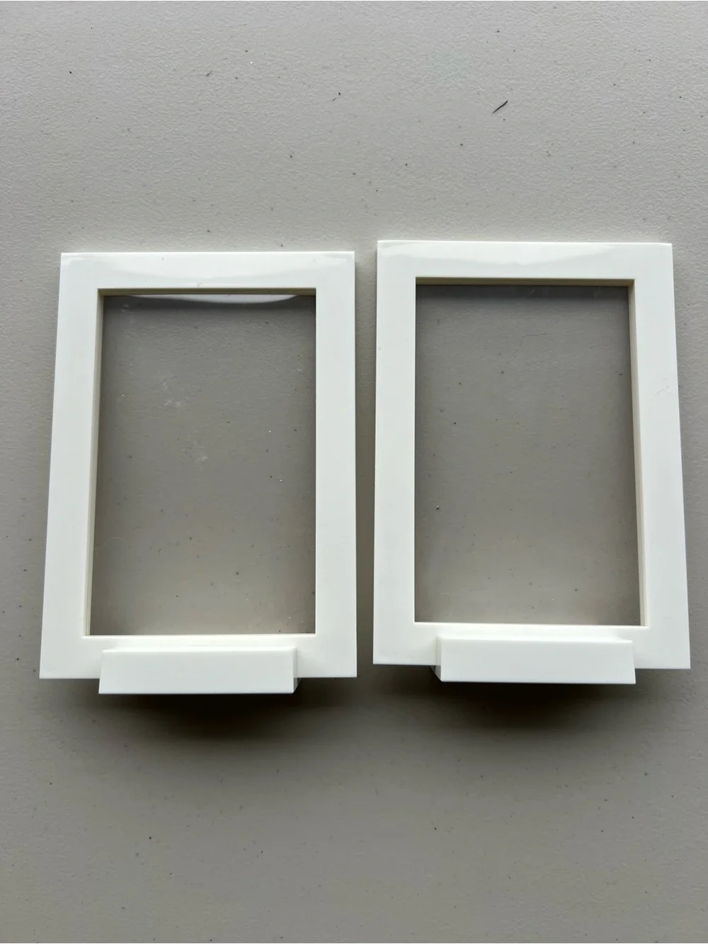 Set of 2 White Plastic Photo Frames